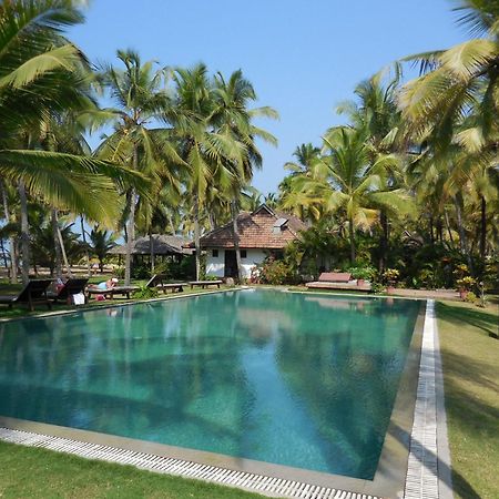 Kanan Beach Resort Nileshwar Bagian luar foto