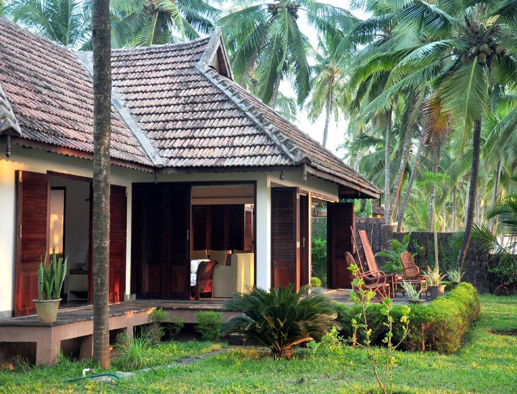 Kanan Beach Resort Nileshwar Ruang foto