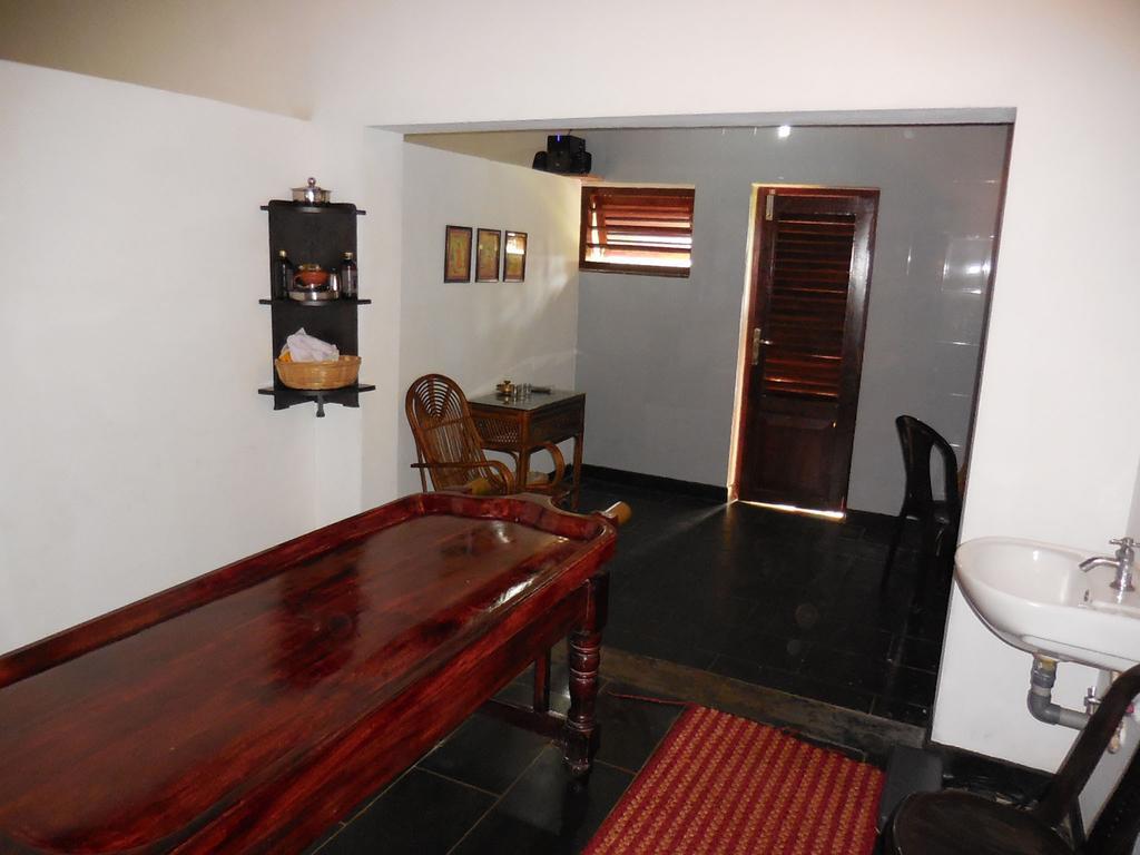Kanan Beach Resort Nileshwar Bagian luar foto