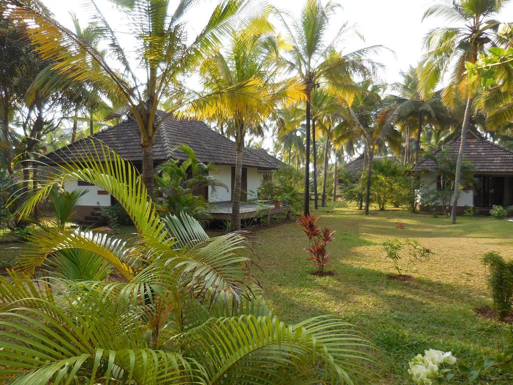 Kanan Beach Resort Nileshwar Bagian luar foto
