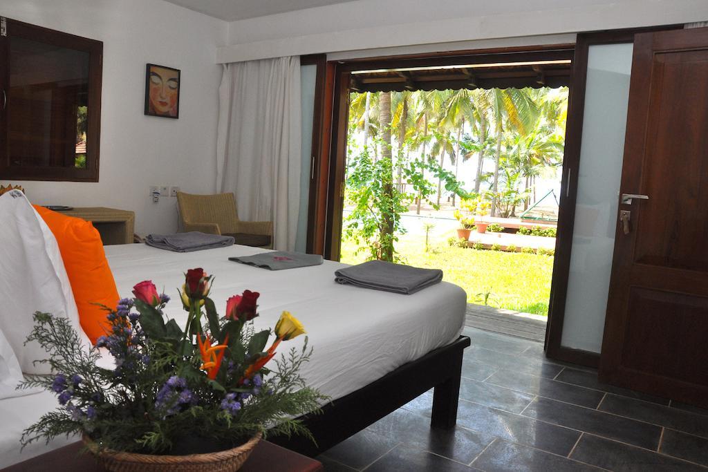 Kanan Beach Resort Nileshwar Ruang foto