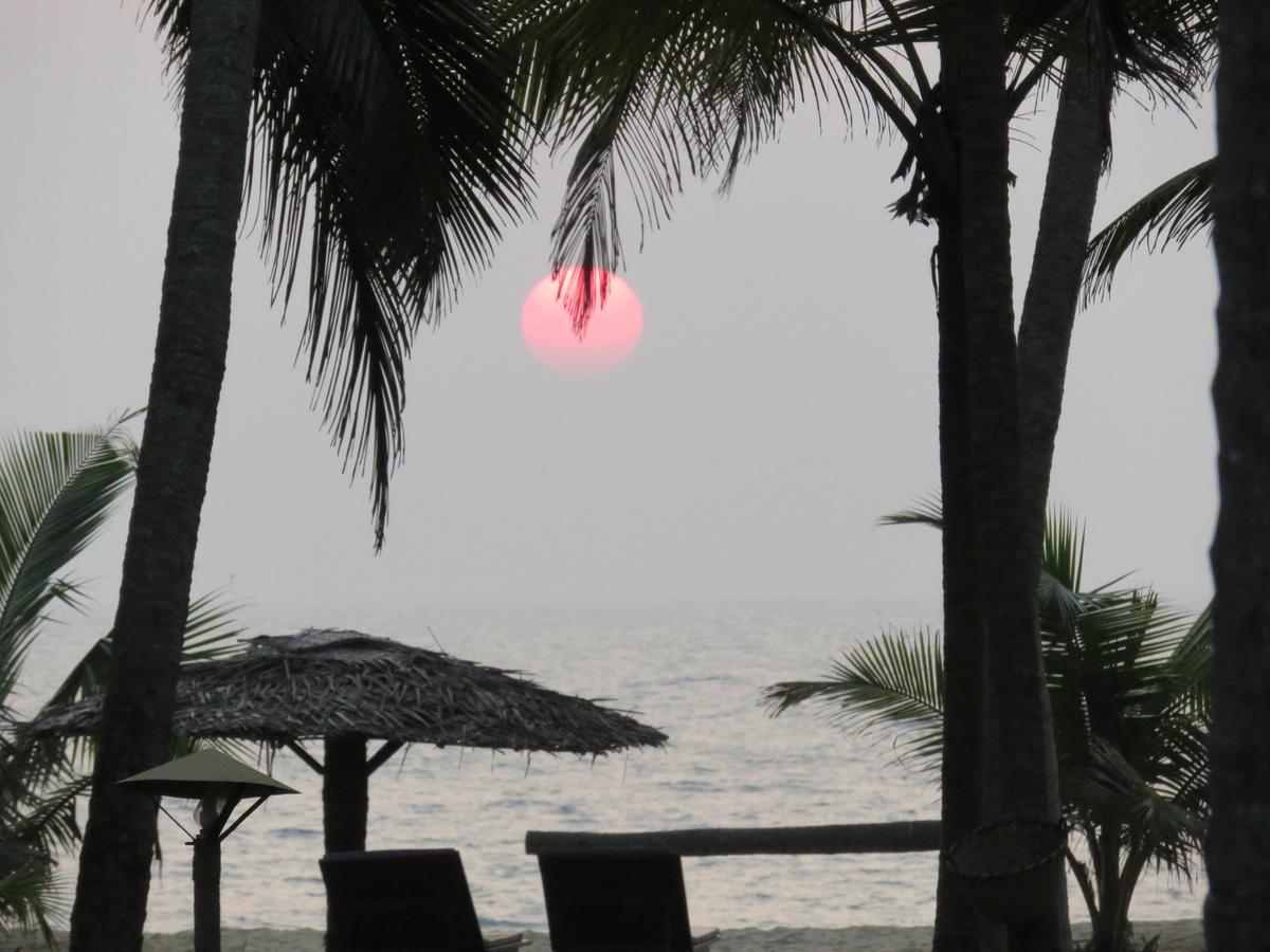 Kanan Beach Resort Nileshwar Bagian luar foto